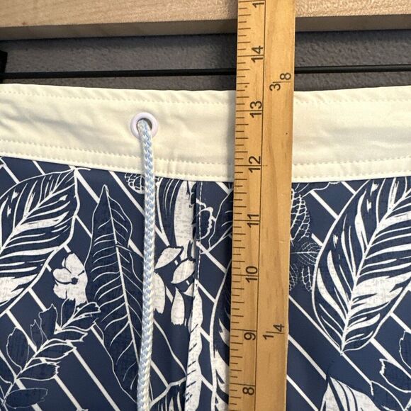 Johnnie-O Board Tiwi Board Short Swim Trunks Mens 2XL XXL Blue Floral Lined - Picture 10 of 15